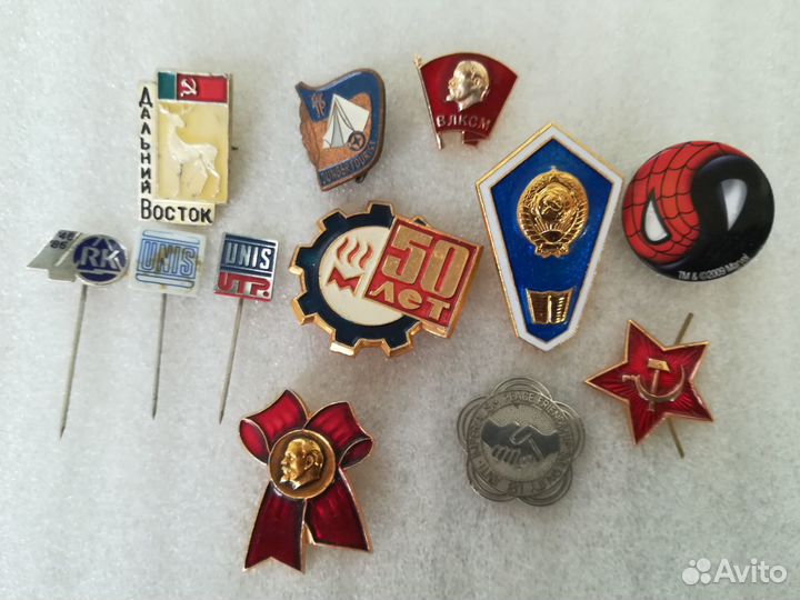 Значки гдр и СССР