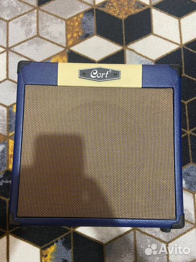 Гитарный комбоусилитель