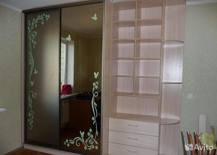 Шкаф стенка
