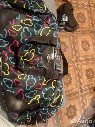 Сумка,не рваная,молнию надо ремонтировать