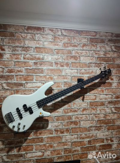 Бас-гитара ibanez GSR200 PW