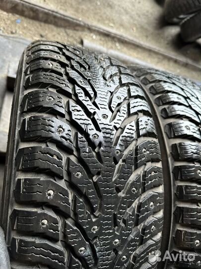 Nokian Tyres Hakkapeliitta 9 215/65 R16