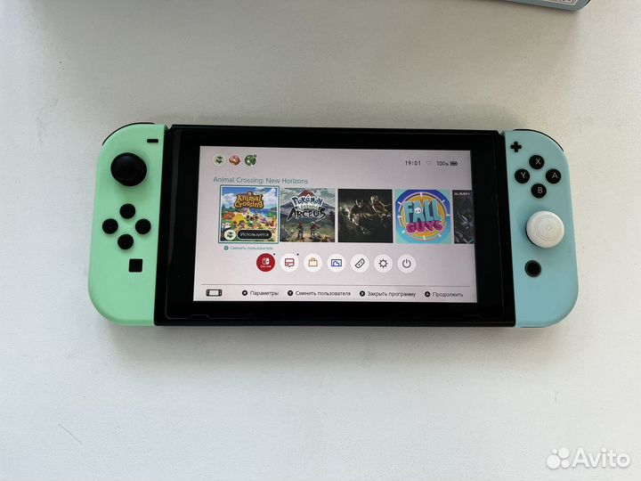 Nintendo switch rev 2 Animal crossing edition