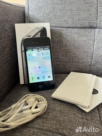 iPhone 4S, 8 ГБ