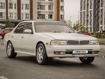 Nissan Laurel 2.0 AT, 1993, 350 000 км, с пробегом, цена 510 000 руб.