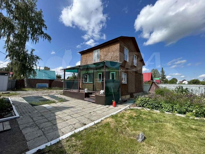 Дом 75,2 м² на участке 6,1 сот.