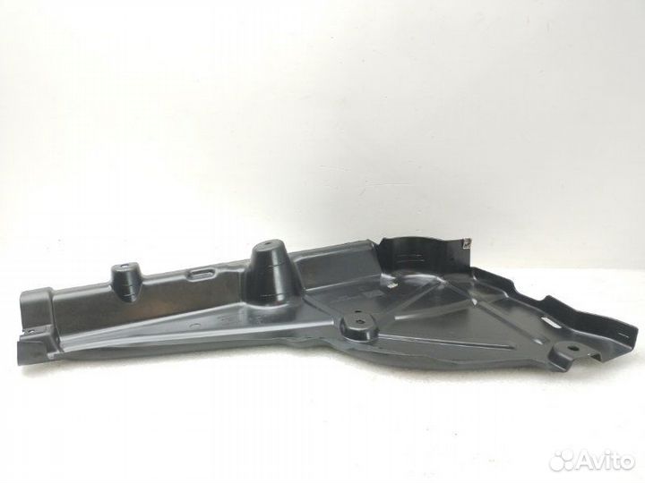 Защита днища кузова задняя правая Mercedes-Benz