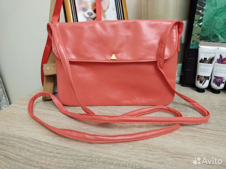 Коралловый Клатч Пьер Рико