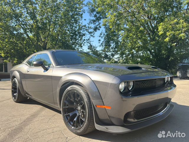 Dodge Challenger 5.7 AT, 2021, 26 000 км с пробегом, цена 5100000 руб.