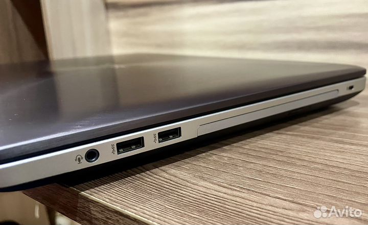 Ноутбук asus n752v