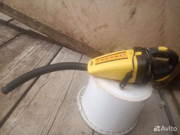 Пылесос автомобильный