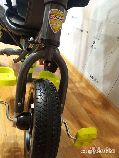 Детский велосипед с ручкой бу