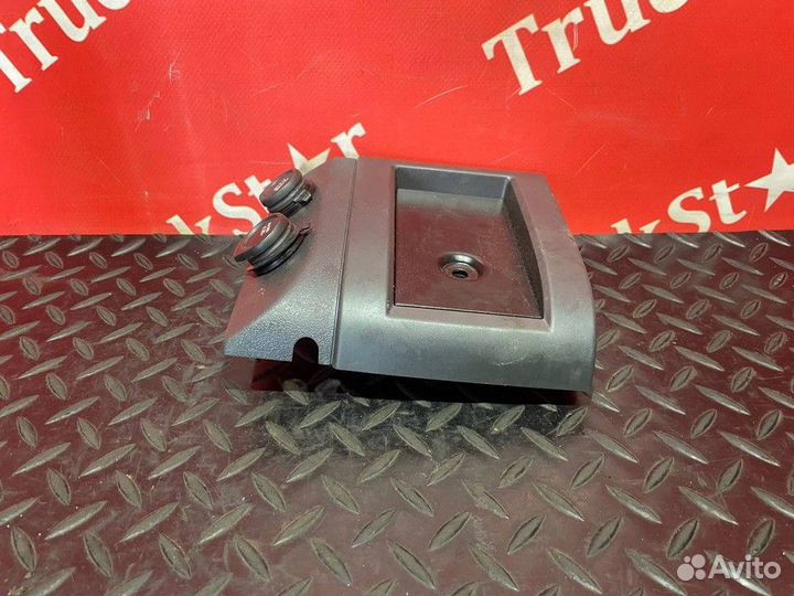 Панель розеток Renault T