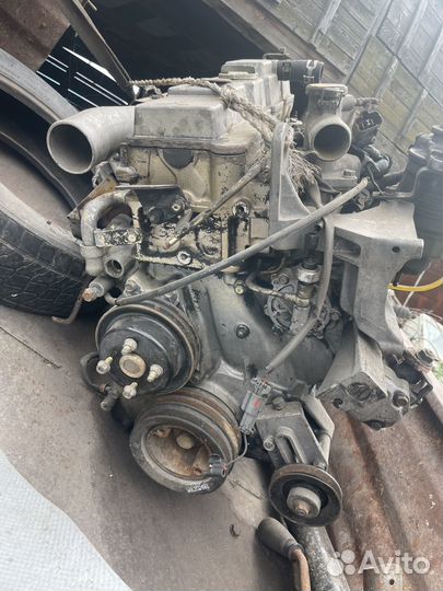 Двигатель 4М40