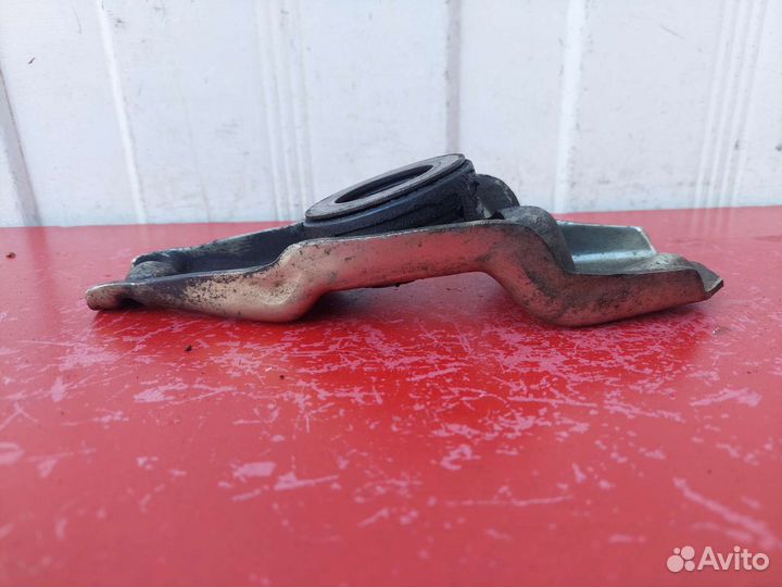 Вилка сцепления Audi A4 B5