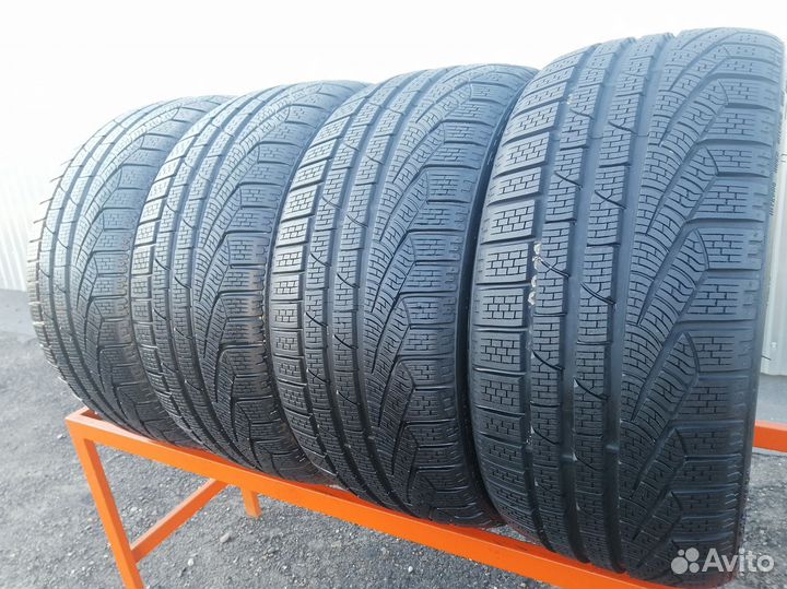 Pirelli Winter Sottozero 240 Serie II 235/35 R19 91V