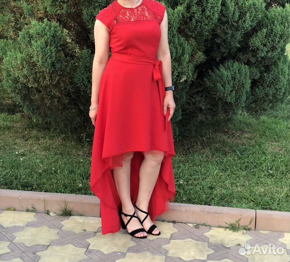 Платье вечернее