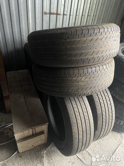 Yokohama BluEarth E51 225/60 R18
