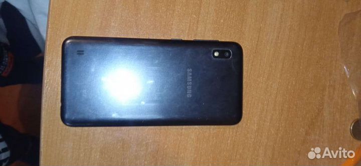 Samsung Galaxy A10, 2/32 ГБ