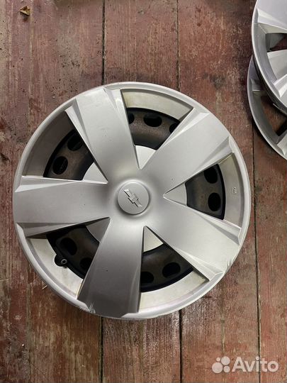 Комплект дисков с колпаками Chevrolet