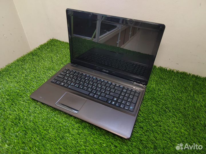 Asus K52J (Core i5/6 RAM/SSD)
