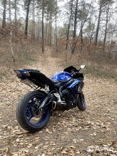 Suzuki Gsx-R600 k7