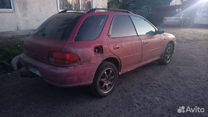 Subaru impreza дверив сборе