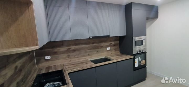 Кухня угловая серая