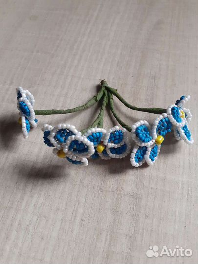 Фиалки из бисера