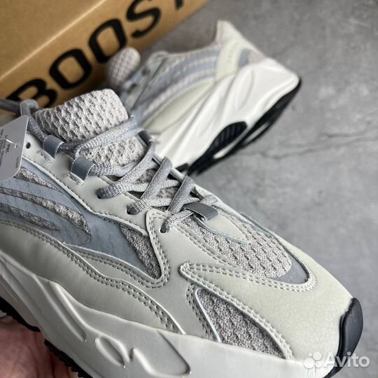 Кроссовки Adidas Yeezy Boost 700 v2 Static (36-45)