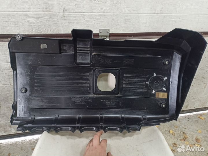Декоративная крышка двигателя BMW X5 E70 2007-2013