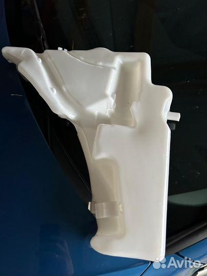 Бачок стеклоомывателя