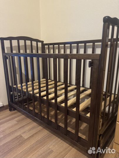 Детская кроватка 120х60 с маятником Можга