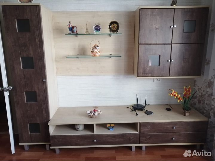 Стенка в гостиную бу