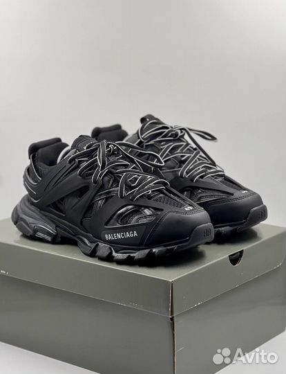 Balenciaga Track Black