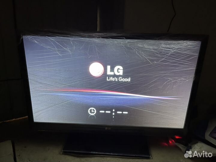 3D Телевизор LG 42LW575S, blu-ray плеер LG BD650K