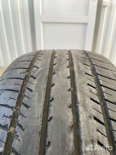 Yokohama dB Decibel E70 215/55 R17 93V