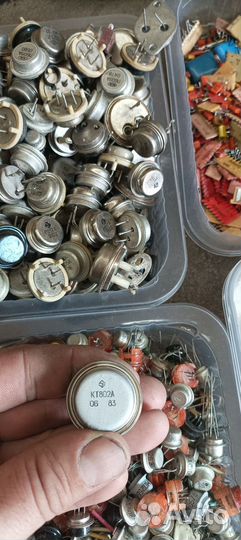 Микросхемы к224 и другие радио детали электронника