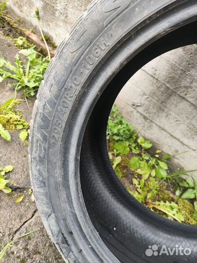 Hankook Ventus ST RH06 295/40 R20 106