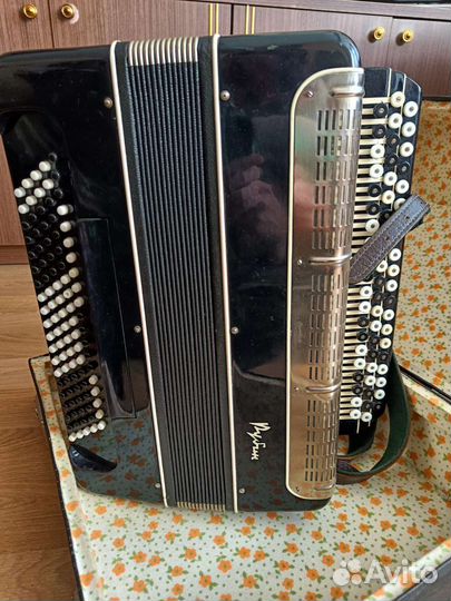 Баян кировский 