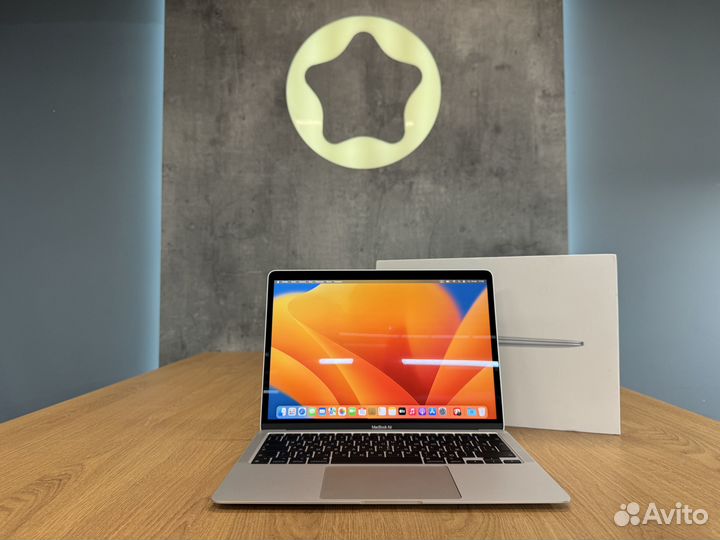 MacBook Air M1 8 256 silver новый