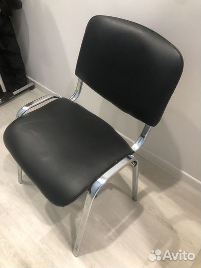 Стул офисный