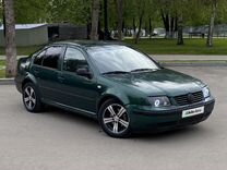 Volkswagen Bora 1.6 MT, 1999, 350 000 км, с пробегом, цена 242 000 руб.