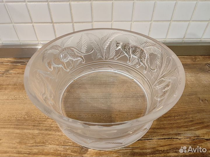 Хрустальная чаша Lalique