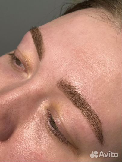 Окрашивание бровей