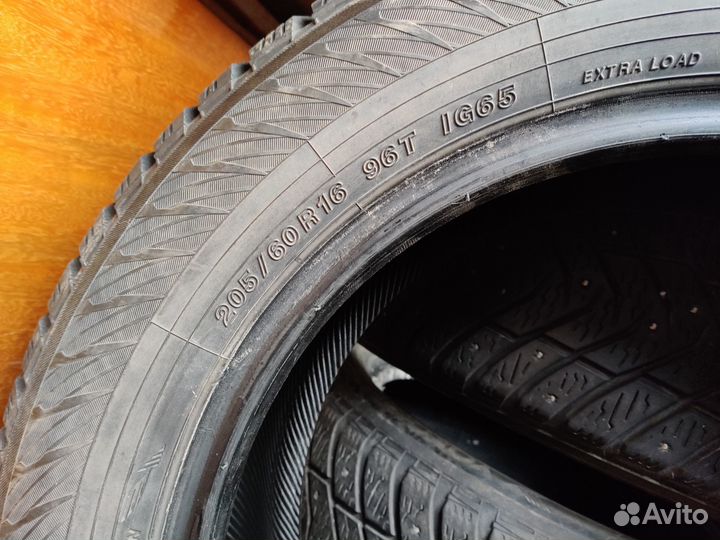 Yokohama Ice Guard IG65 205/60 R16