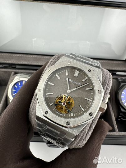 Часы Audemars Piguet Royal Oak Tourbillon 41мм