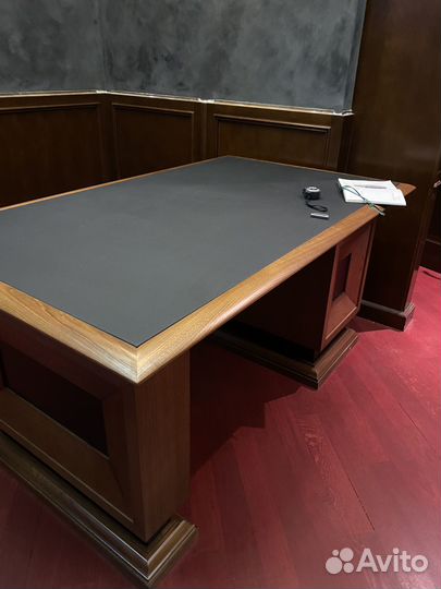 Стол руководителя. Дубовый