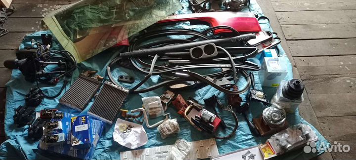 Запчасти для Ниссан Серена с23