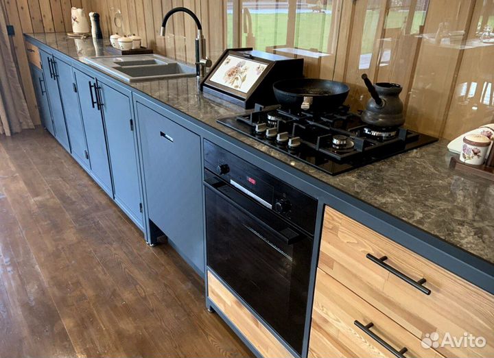 Кухня из дерева в стиле лофт